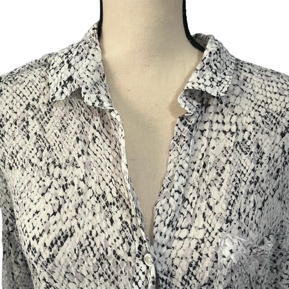 Cloth & Stone Womens White Black Reptile Print Sheer Button Up Tunic Blouse Sz L